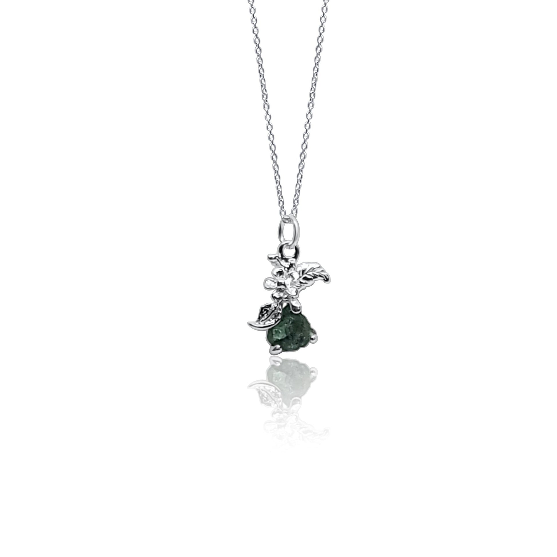 front view Natural Emerald Flower Pendant Necklace