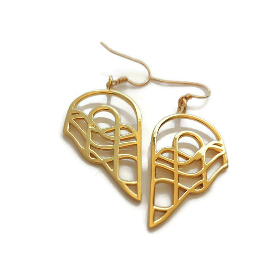 18k yellow gold plated silver earrings. Two concentric arches bisected on diagonal by water pattern.