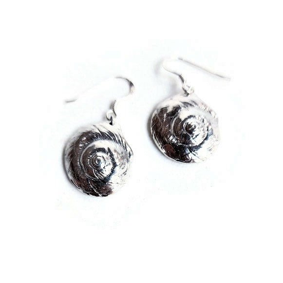 <img src="//www.joiedesigns.ca/cdn/shop/products/luna-earrings-963414.jpg?v=1669765347&width=1946" alt="sterling silver" srcset="//www.joiedesigns.ca/cdn/shop/products/luna-earrings-963414.jpg?v=1669765347&width=246 246w, //www.joiedesigns.ca/cdn/shop/products/luna-earrings-963414.jpg?v=1669765347&width=493 493w, //www.joiedesigns.ca/cdn/shop/products/luna-earrings-963414.jpg?v=1669765347&width=600 600w, //www.joiedesigns.ca/cdn/shop/products/luna-earrings-963414.jpg?v=1669765347&width=7