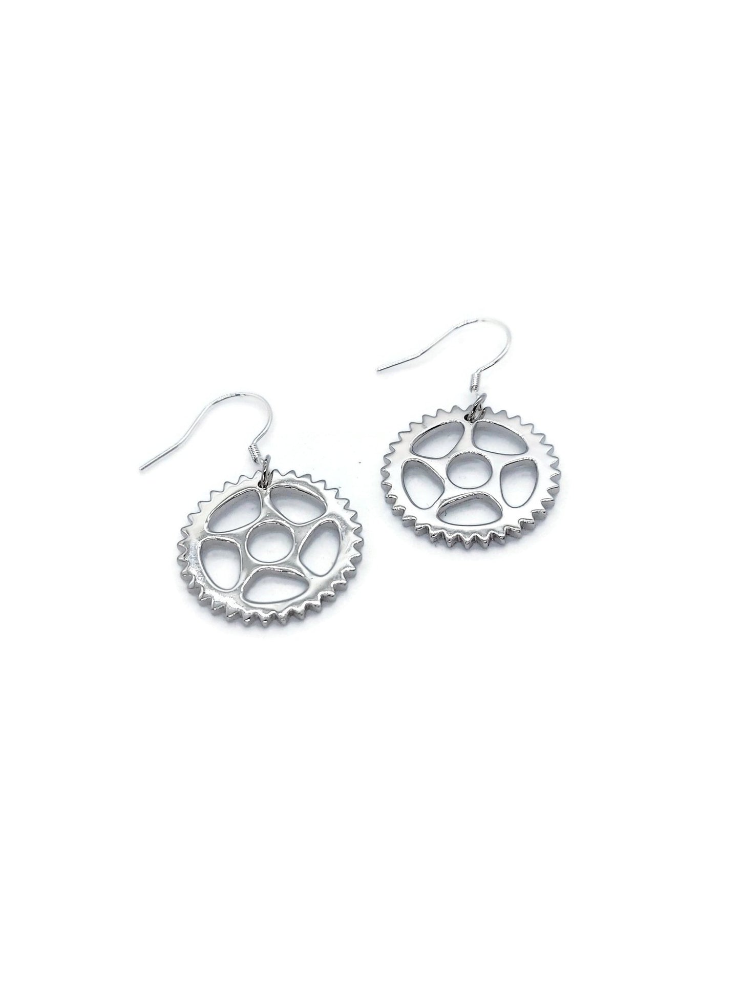 Rhodium Plated925 Sterling silver bike chain ring design dangle earrings with a white background