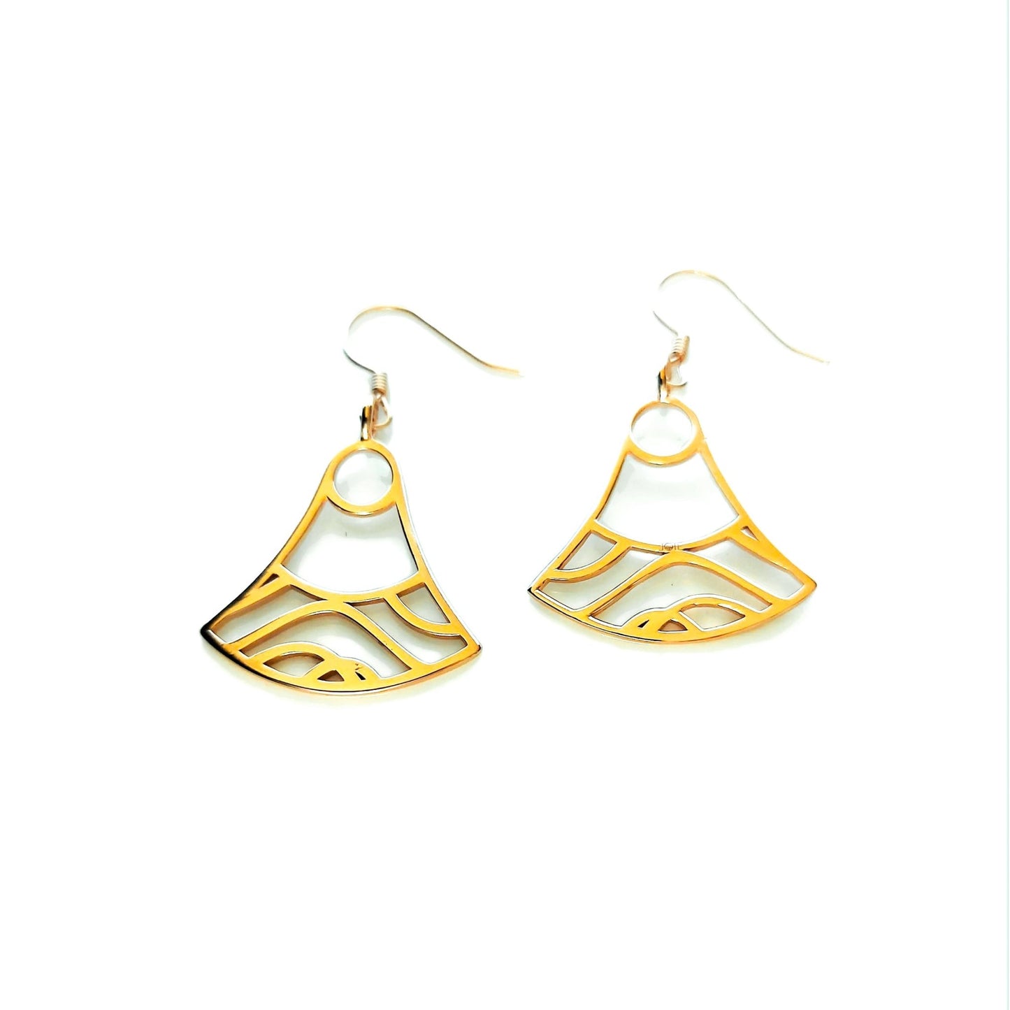 18k gold plated double water and wave charms design dangle earring with a white background