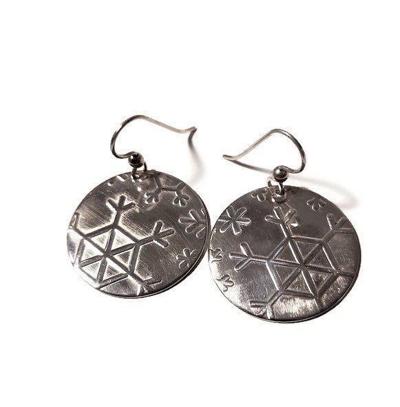 Snowy Circle Earrings - Large