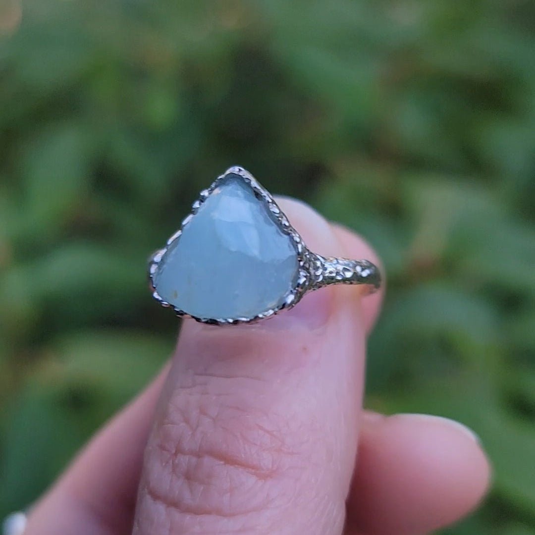 An Adjustable Solitaire Ring Made of Raw Aquamarine Silver