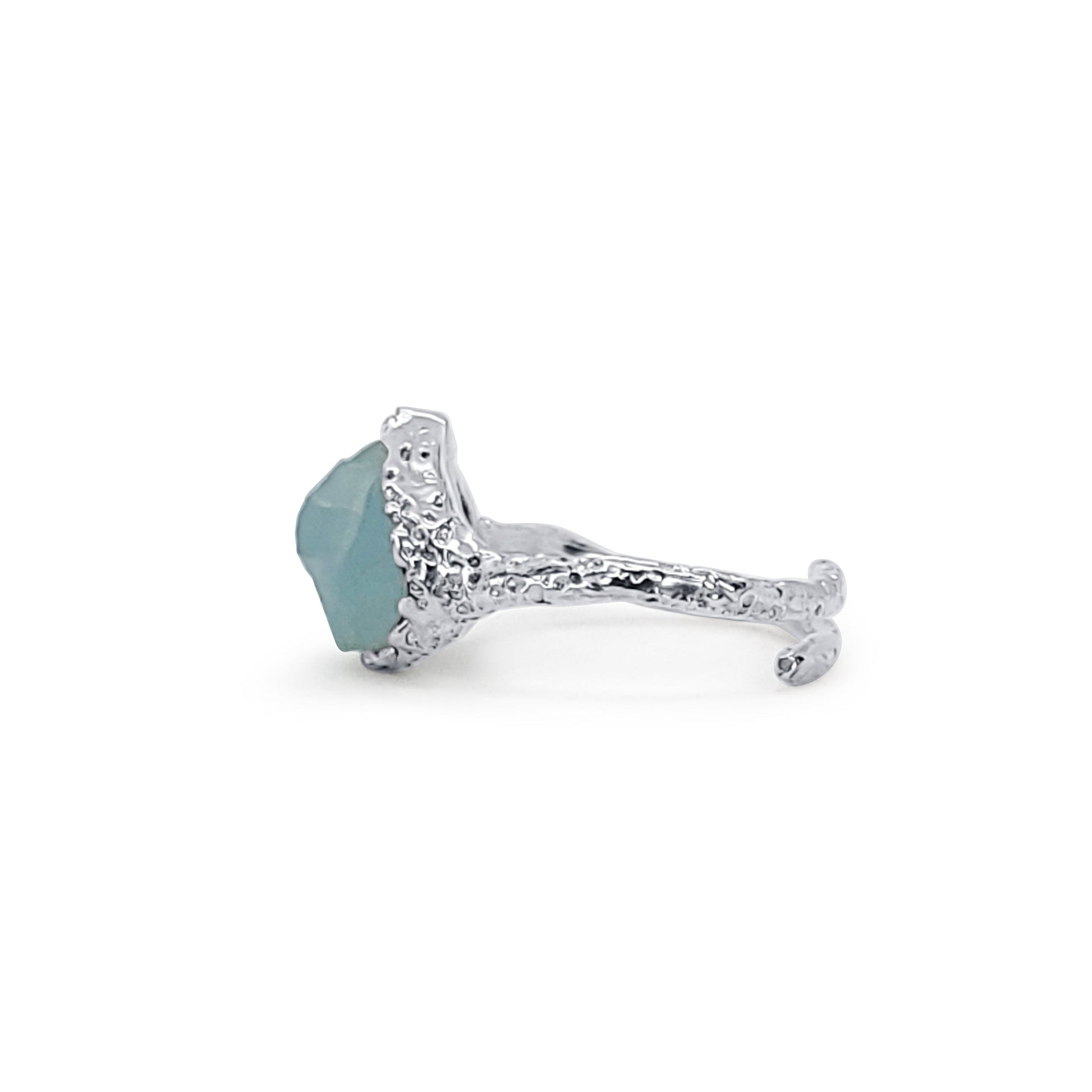 An Adjustable Solitaire Ring Made of Raw Aquamarine Silver