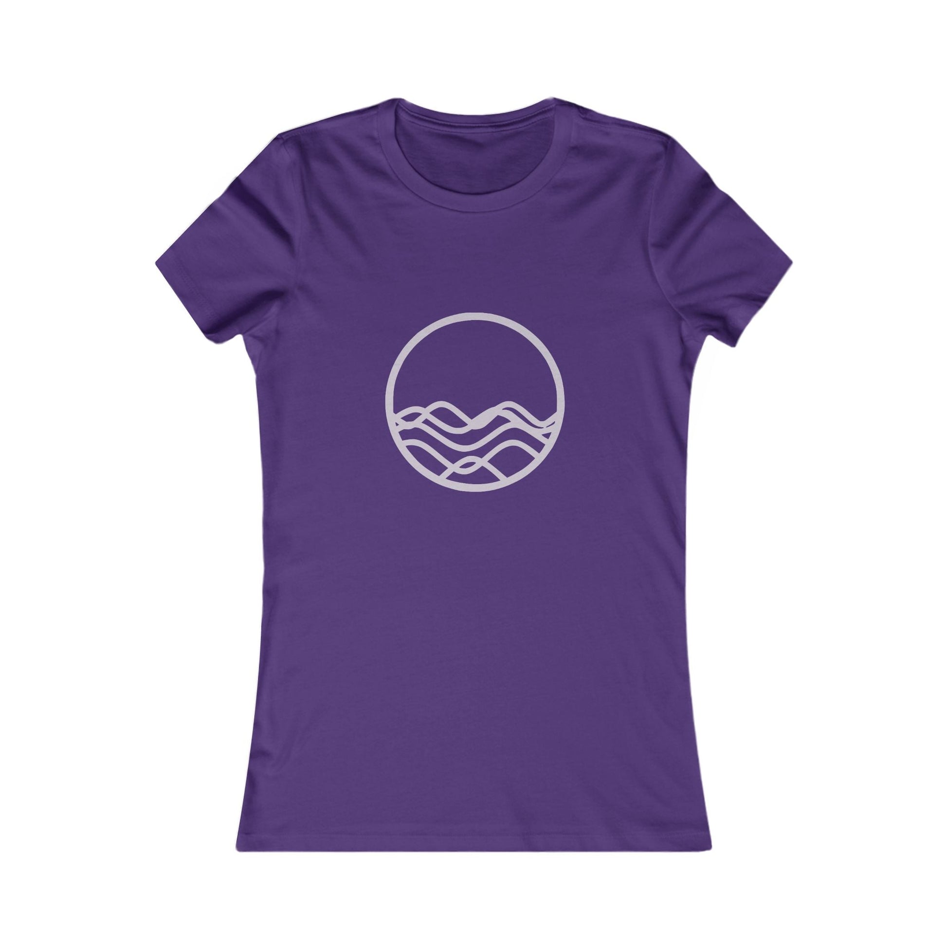 Serene Waves Women's Tee - Perfect for Relaxed Days and Beach Outings