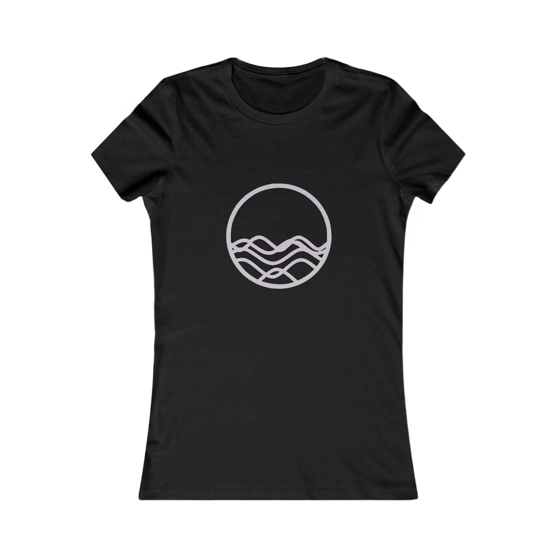 Serene Waves Women's Tee - Perfect for Relaxed Days and Beach Outings