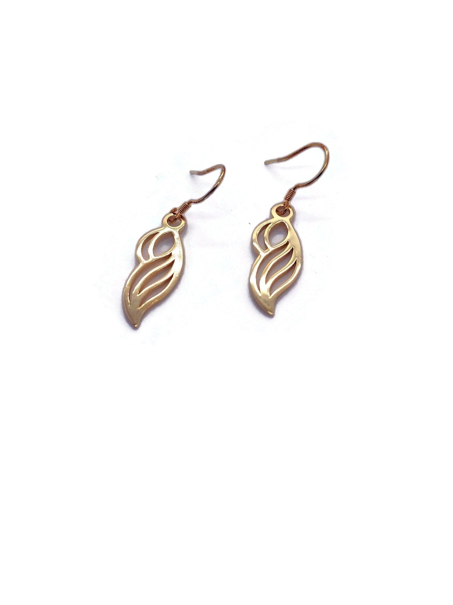 18k plated rose gold earrings inspired by fluidity, waves, air and a woman's form.